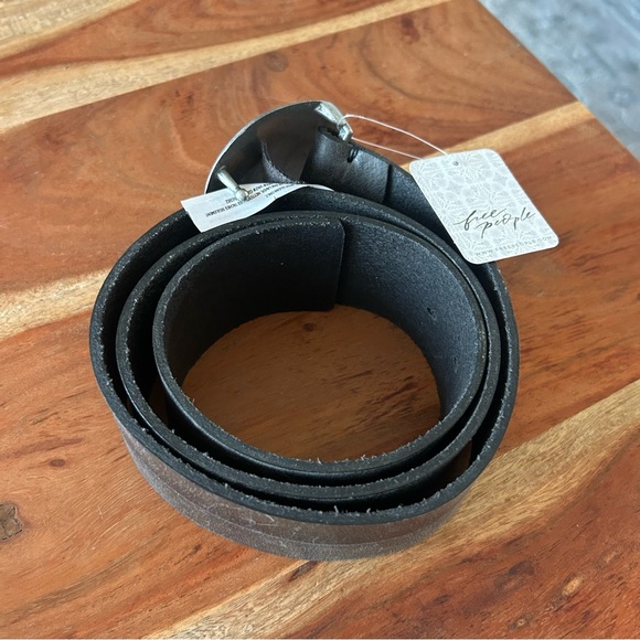 NWT Free People Norfolk Leather Hip Belt Black - Picture 5 of 6